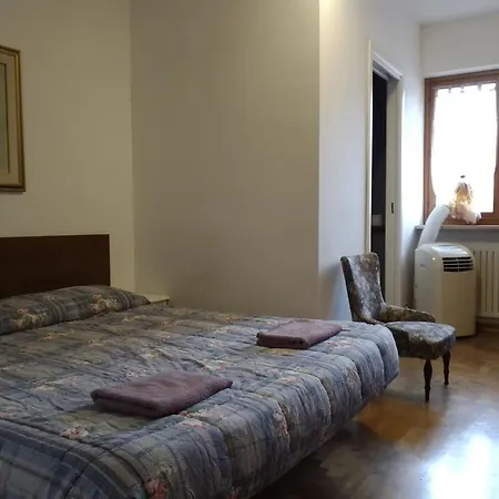 Cjase Paola 公寓 *